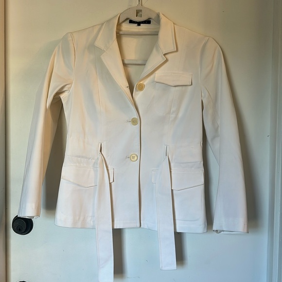 Theory cream Belted Blazer size 2 - Picture 1 of 5